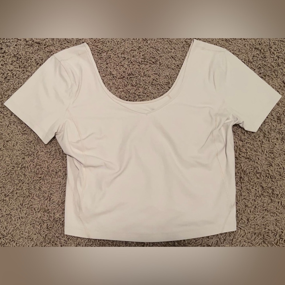Lululemon Cropped White Align Tee Women’s Size 8.